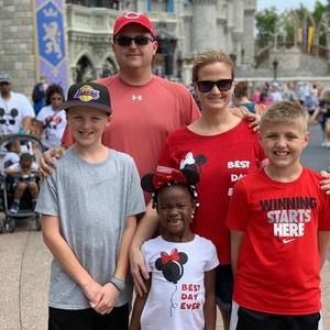 Meet your Posher, Lee